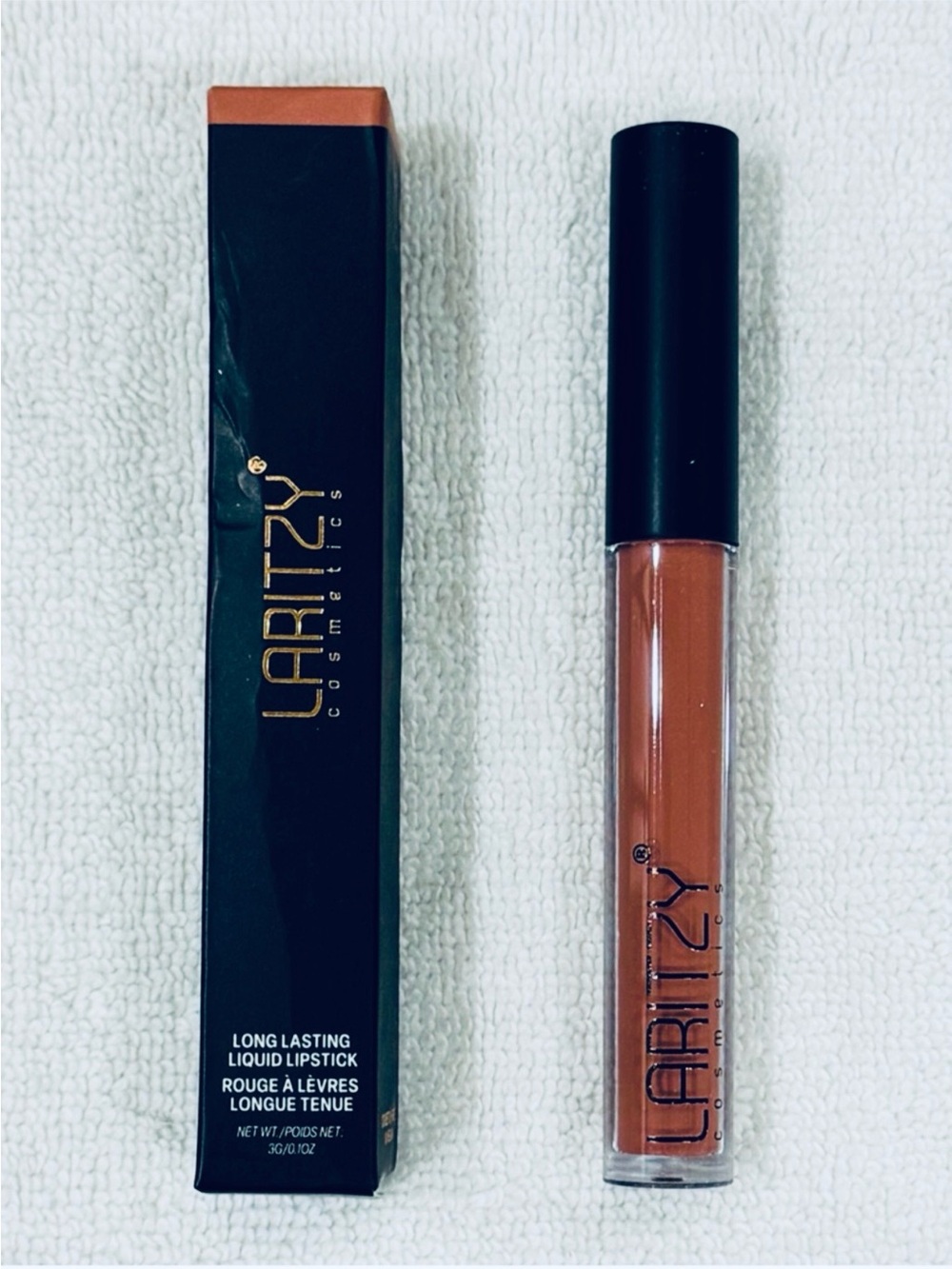 Laritzy LONG LASTING LIQUID LIPSTICK in Nudes 3g BRAND NEW IN BOX
